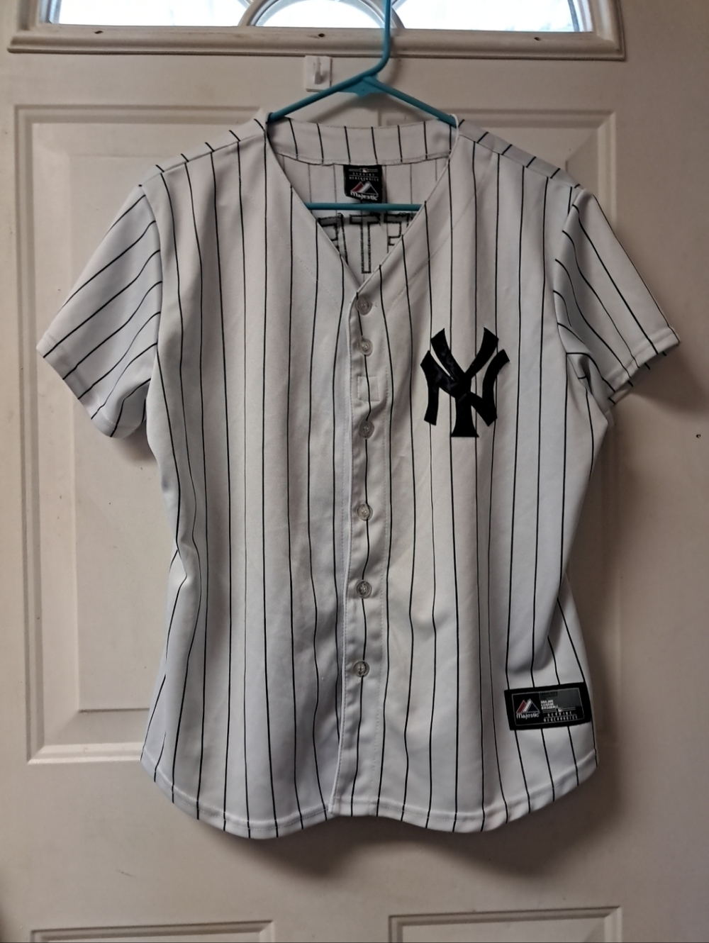 Majastic New York Yankees #2 Jeter Large Button-Down Jersey. Pinstripe